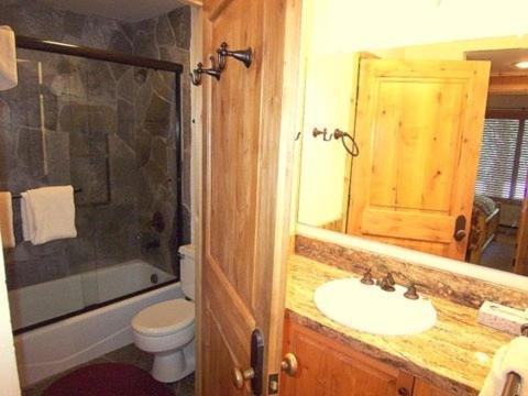 2 Bedrooms Premium Mammoth Lakes