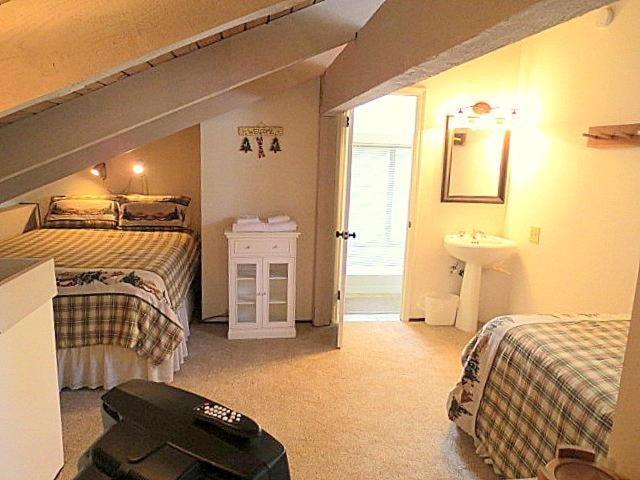 2 Bedrooms Premium *