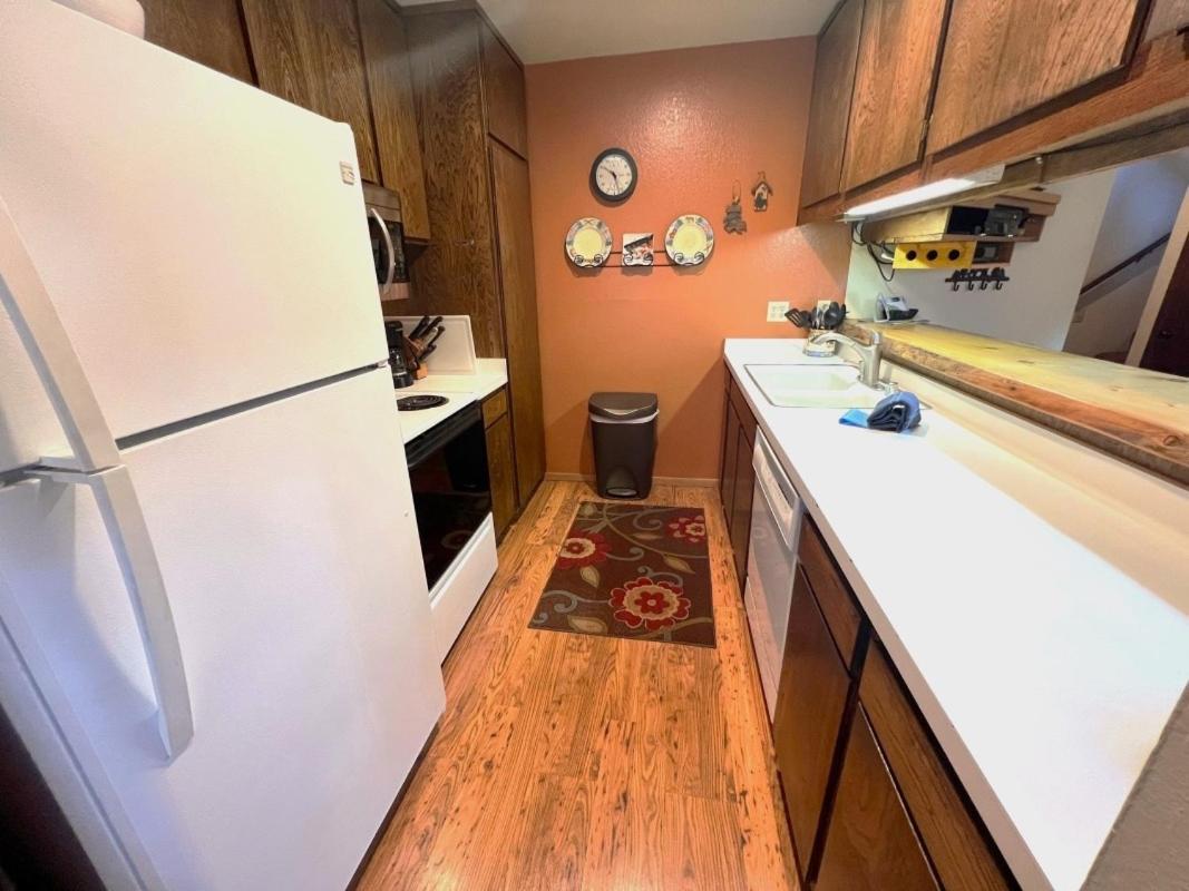 2 Bedrooms Premium Apartment *