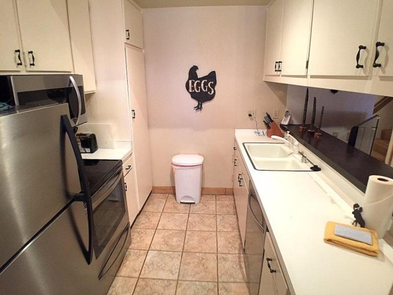2 Bedrooms Premium Apartment *