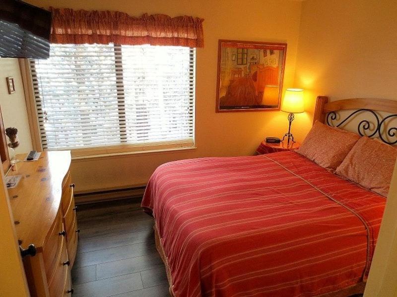 2 Bedrooms Premium